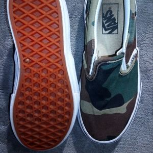 Army slip on vans kids size 13